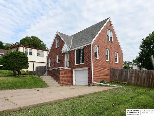 3110 Young Street, Omaha, NE 68112
