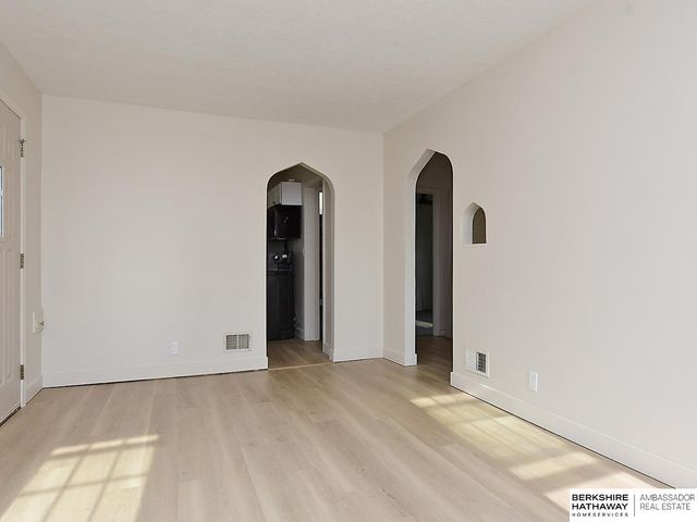 3110 Young Street, Omaha, NE 68112