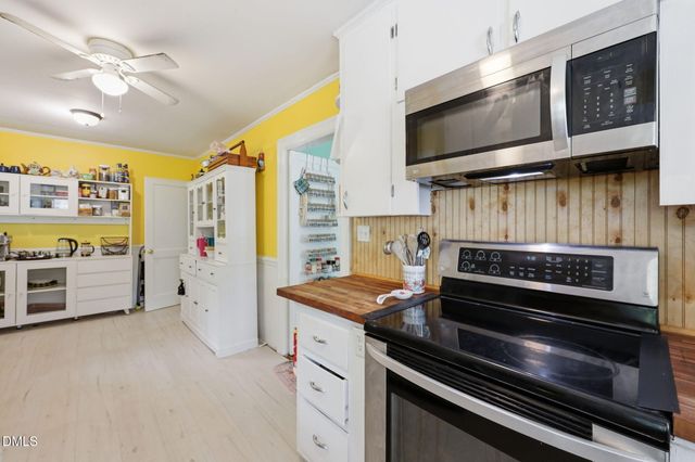 203 Vernon Street, Broadway, NC 27505