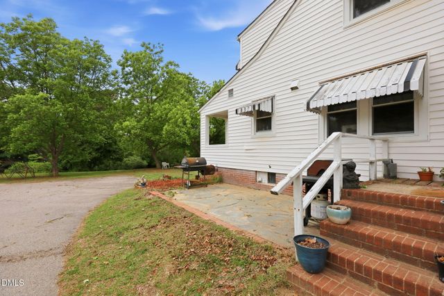 203 Vernon Street, Broadway, NC 27505