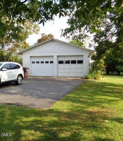 203 Vernon Street, Broadway, NC 27505