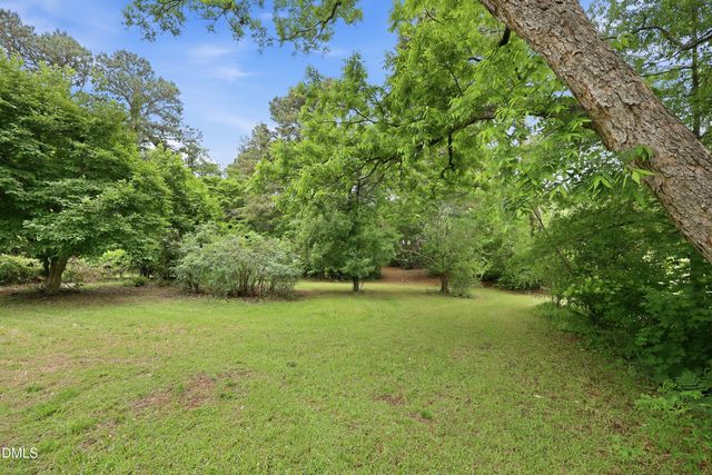 203 Vernon Street, Broadway, NC 27505