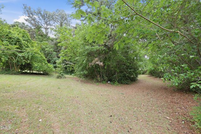 203 Vernon Street, Broadway, NC 27505