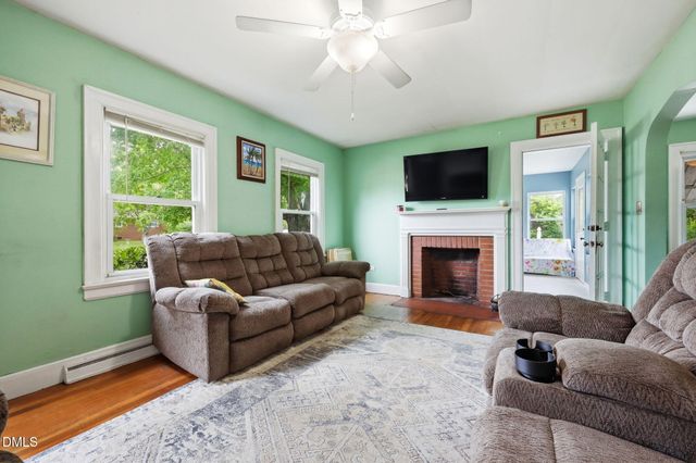 203 Vernon Street, Broadway, NC 27505