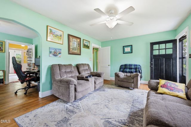 203 Vernon Street, Broadway, NC 27505