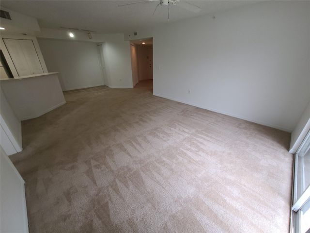 4159 N Haverhill Road 1316, West Palm Beach, FL 33417