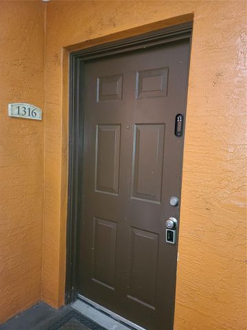4159 N Haverhill Road 1316, West Palm Beach, FL 33417