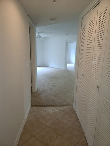 4159 N Haverhill Road 1316, West Palm Beach, FL 33417