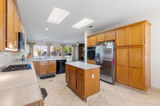 78728 Sunrise Canyon Avenue, Palm Desert, CA 92211