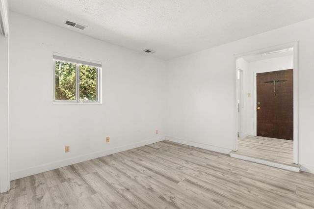 1200 38TH Street SE, Rio Rancho, NM 87124