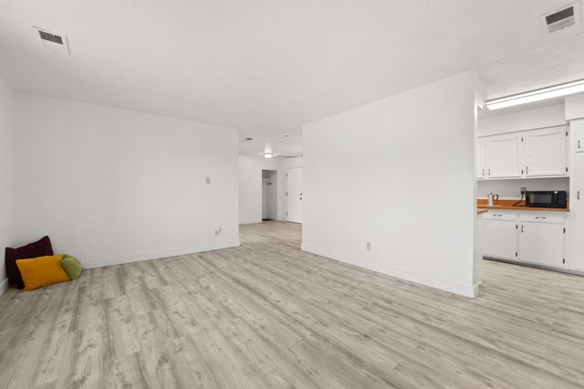 1200 38TH Street SE, Rio Rancho, NM 87124