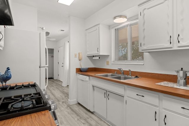 1200 38TH Street SE, Rio Rancho, NM 87124