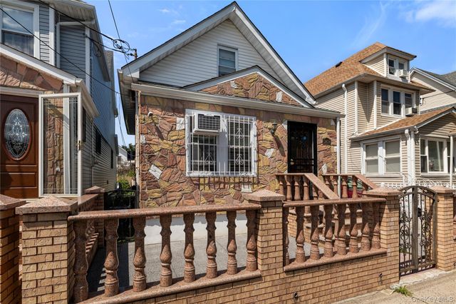 124-34 135th Place, South Ozone Park, NY 11420