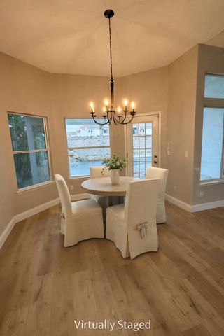 5222 W Lark Court W, Visalia, CA 93291