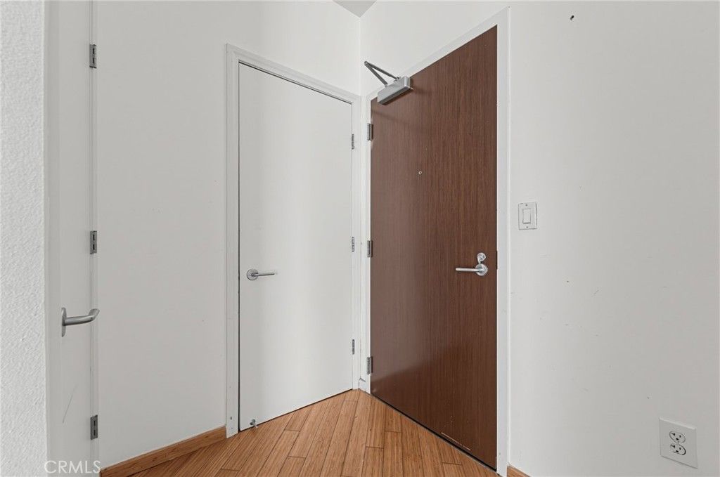 1100 Wilshire Boulevard 2207, Los Angeles, CA 90017 — photo 3