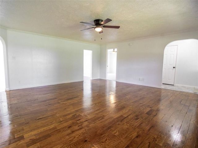 120 NW W Highway, Kingsville, MO 64061