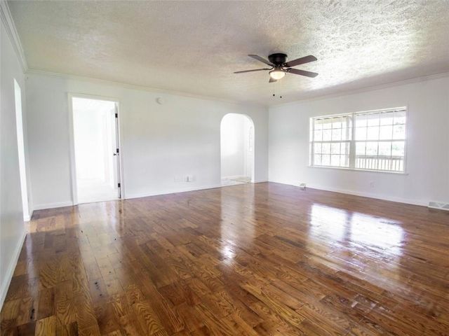 120 NW W Highway, Kingsville, MO 64061