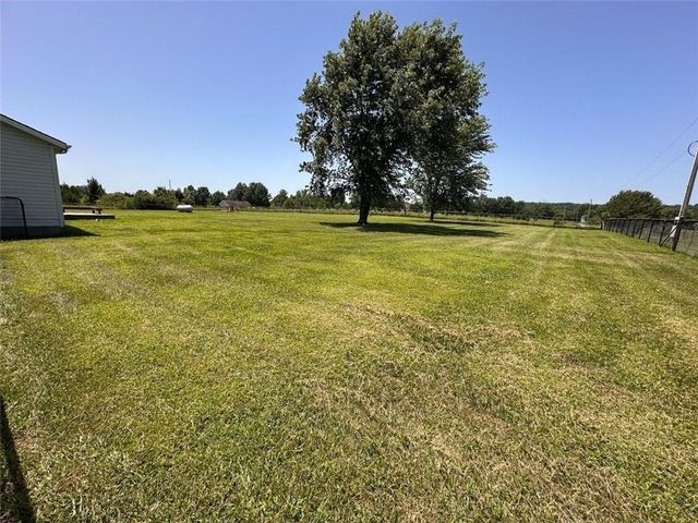 120 NW W Highway, Kingsville, MO 64061