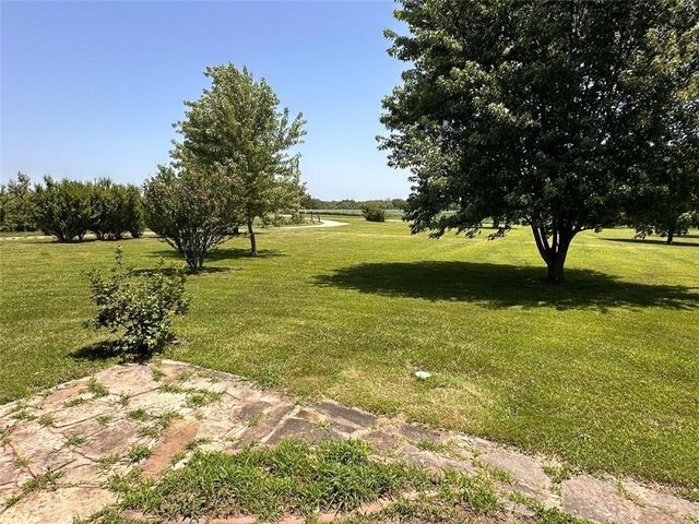 120 NW W Highway, Kingsville, MO 64061