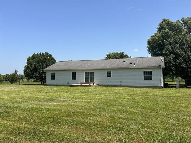 120 NW W Highway, Kingsville, MO 64061
