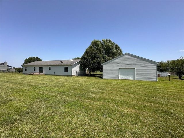 120 NW W Highway, Kingsville, MO 64061