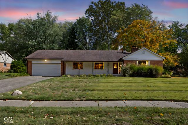 8133 Groton Lane, Indianapolis, IN 46260