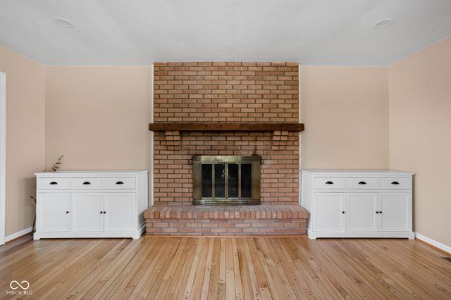 8133 Groton Lane, Indianapolis, IN 46260