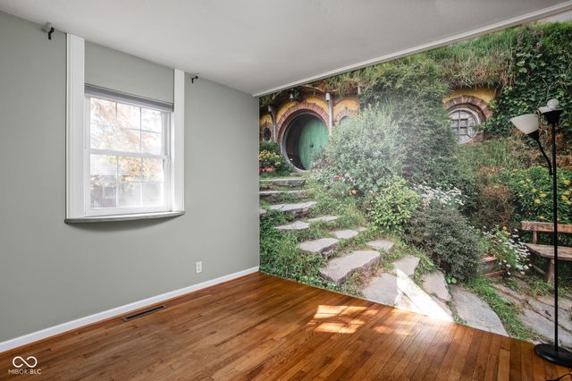 8133 Groton Lane, Indianapolis, IN 46260