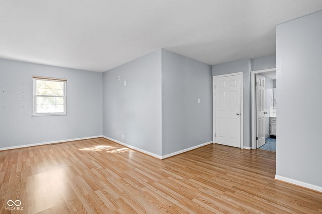8133 Groton Lane, Indianapolis, IN 46260