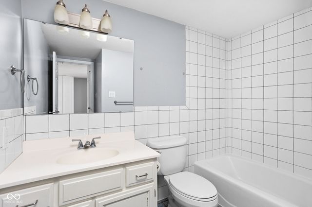 8133 Groton Lane, Indianapolis, IN 46260