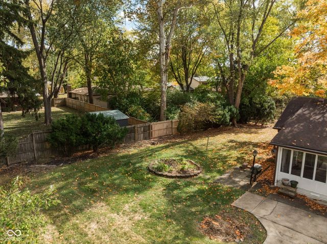 8133 Groton Lane, Indianapolis, IN 46260