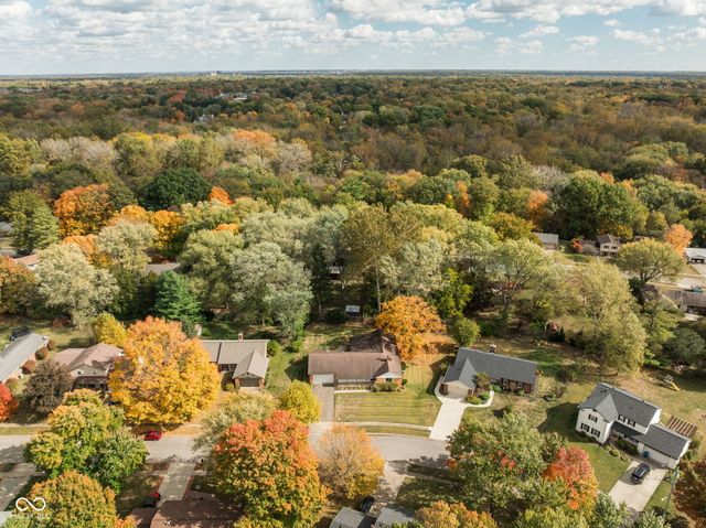 8133 Groton Lane, Indianapolis, IN 46260