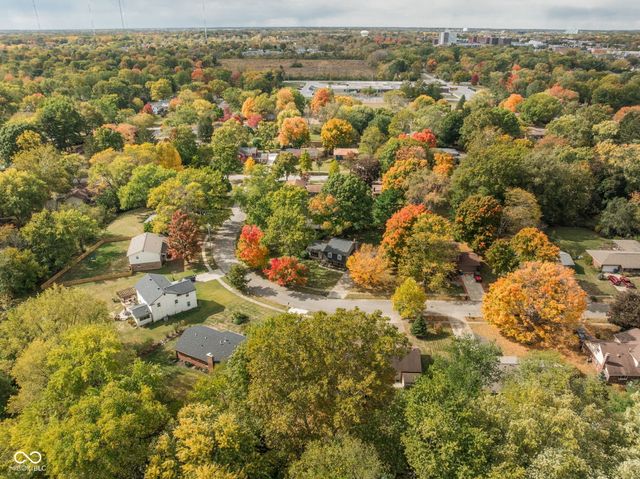 8133 Groton Lane, Indianapolis, IN 46260