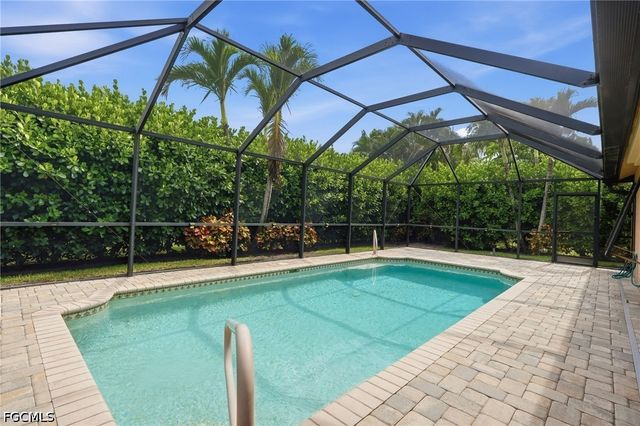 8185 Breton CIR, Fort Myers, FL 33912