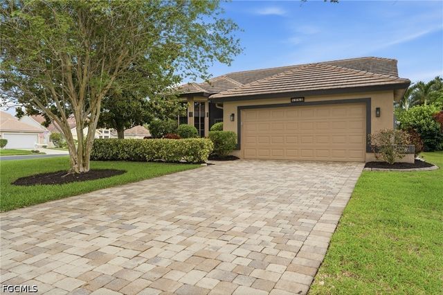 8185 Breton CIR, Fort Myers, FL 33912