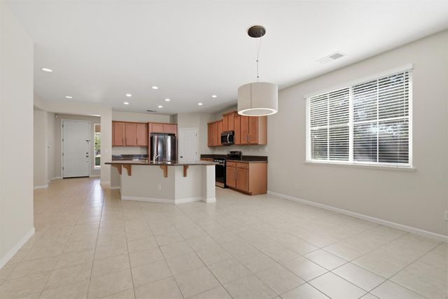 1320 Stoney Cross Ln, Lincoln, CA 95648