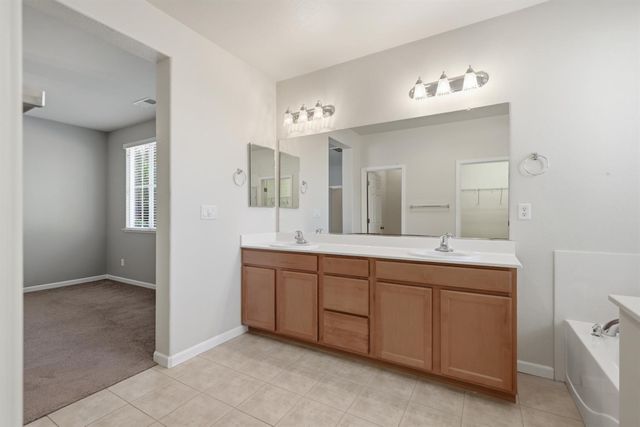 1320 Stoney Cross Ln, Lincoln, CA 95648