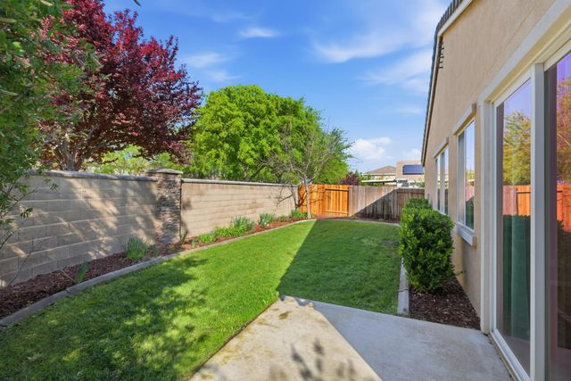 1320 Stoney Cross Ln, Lincoln, CA 95648