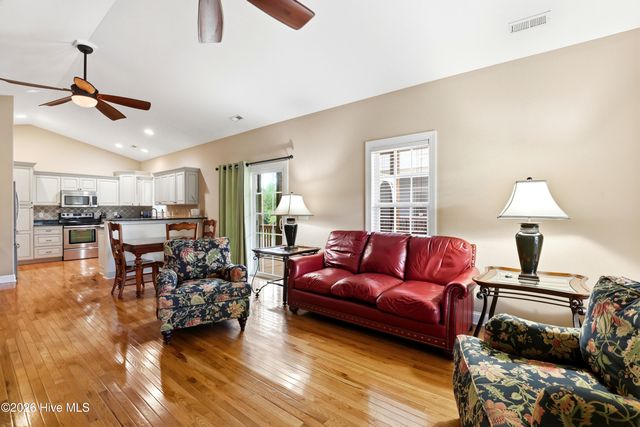 332 NE 52nd Street, Oak Island, NC 28465
