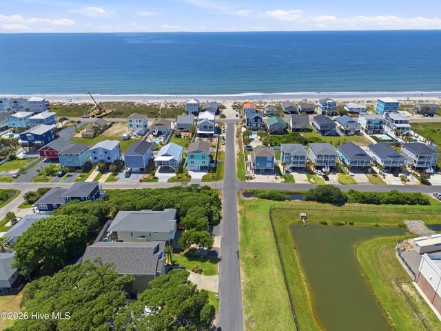 332 NE 52nd Street, Oak Island, NC 28465