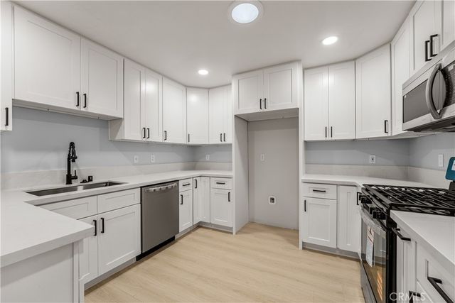 638 N Girard, Hemet, CA 92544