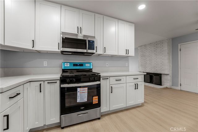 638 N Girard, Hemet, CA 92544