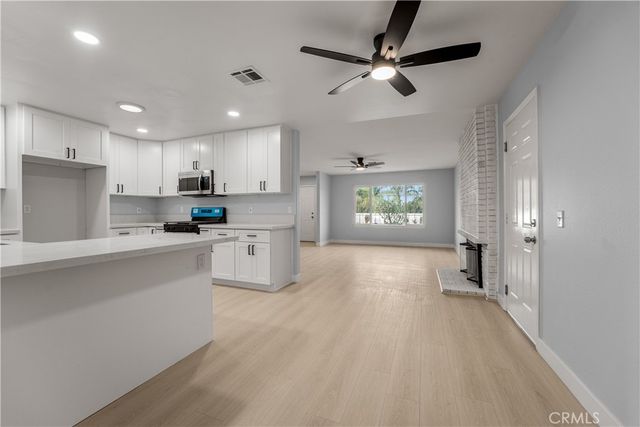 638 N Girard, Hemet, CA 92544