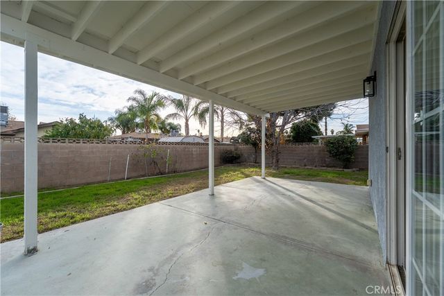 638 N Girard, Hemet, CA 92544