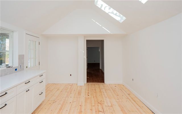 8 Pleasant Street 1, Newport, RI 02840