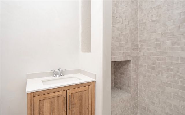 8 Pleasant Street 1, Newport, RI 02840