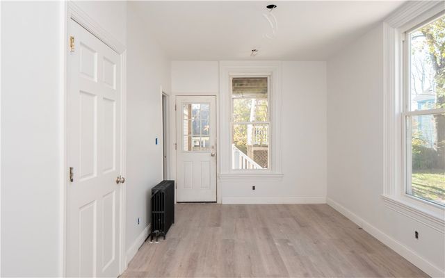 8 Pleasant Street 1, Newport, RI 02840