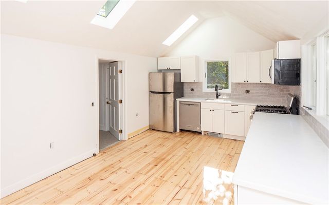 8 Pleasant Street 1, Newport, RI 02840