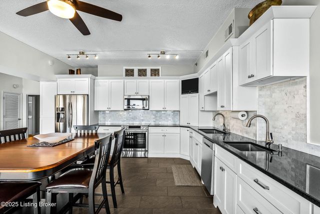 1 Riverpointe Plaza 603 604, Jeffersonville, IN 47130