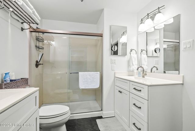 1 Riverpointe Plaza 603 604, Jeffersonville, IN 47130